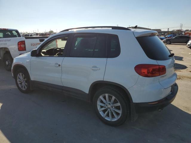 Obraz 2 z 2015 VOLKSWAGEN TIGUAN S 2015 z VIN WVGBV7AX0FW572668