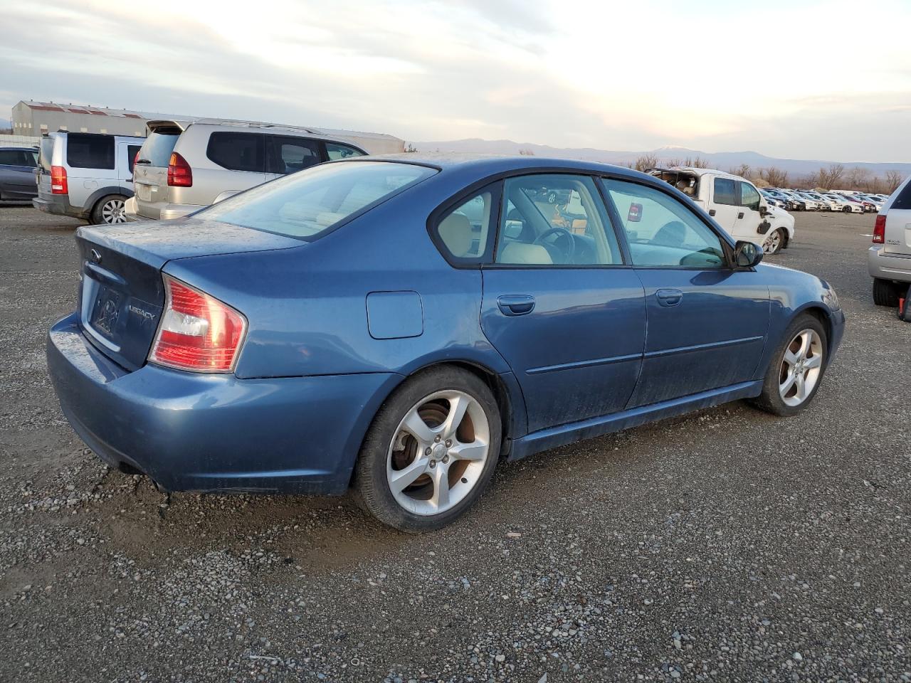 Obraz 3 z 2007 SUBARU LEGACY 2.5I 2007 z VIN 4S3BL616477214612