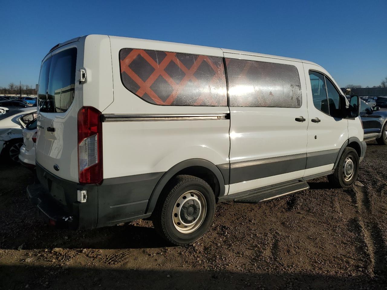 Image 3 of 2019 FORD TRANSIT T-150 2019 with VIN 1FMZK1YM0KKA30701