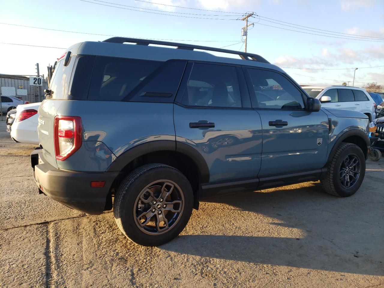 Obraz 3 z 2022 FORD BRONCO SPORT BIG BEND 2022 z VIN 3FMCR9B64NRD68029