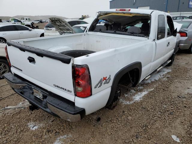 Image 3 of 2005 CHEVROLET SILVERADO K1500 2005 with VIN 1GCEK19B15E131488