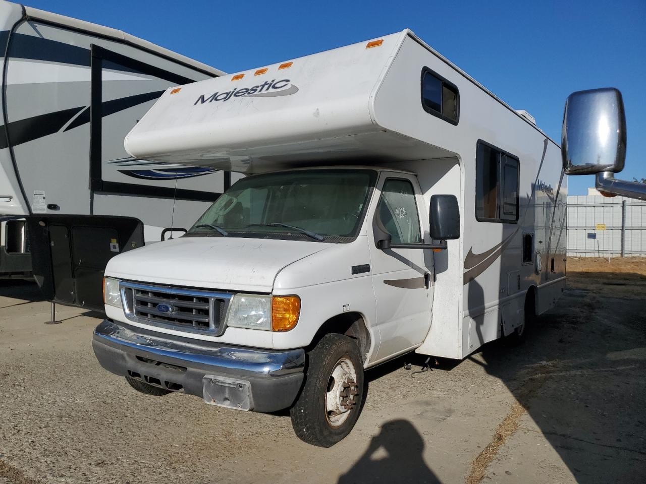 Image 1 of 2008 FORD ECONOLINE E350 SUPER DUTY CUTAWAY VAN 2008 with VIN 1FDWE35L17DA61548