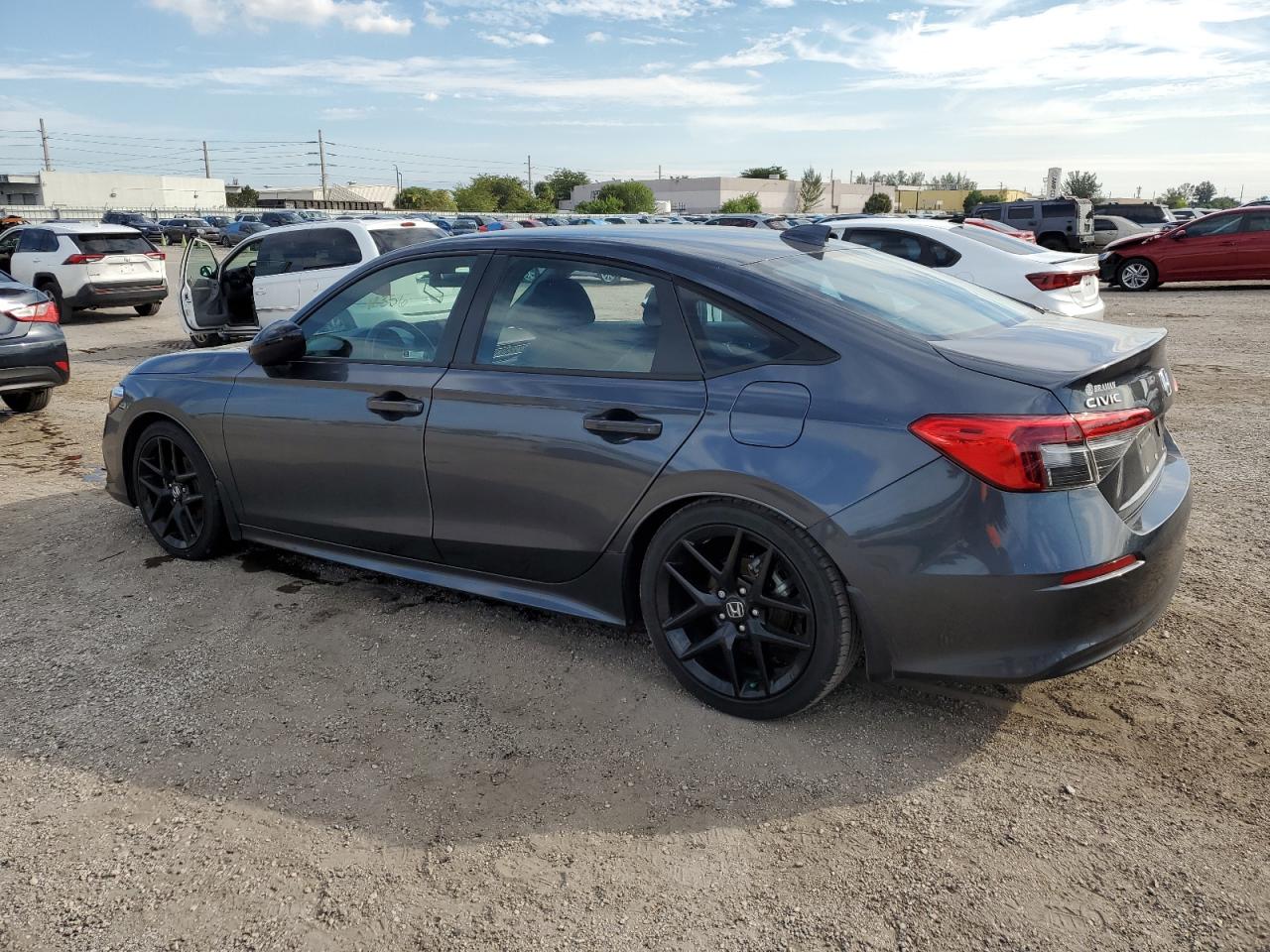 Изображение 2 2022 HONDA CIVIC SPORT 2022 с VIN 2HGFE2F54NH603807