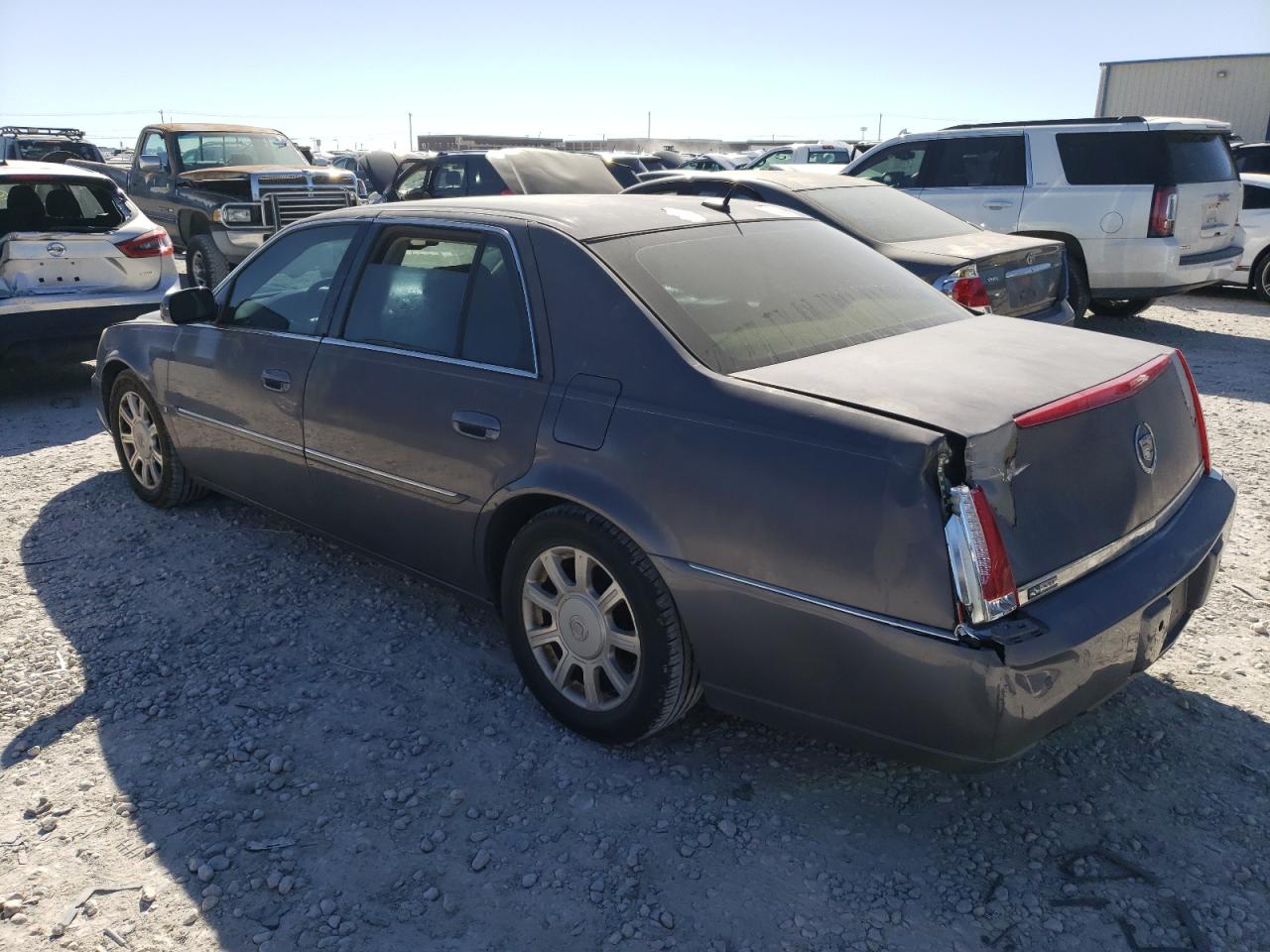 Изображение 2 2008 CADILLAC DTS  2008 с VIN 1G6KD57Y58U108465