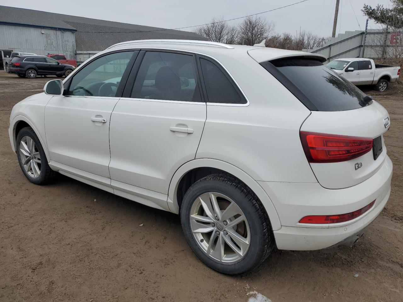 Obraz 2 z 2016 AUDI Q3 PREMIUM PLUS 2016 z VIN WA1EFCFS1GR012866
