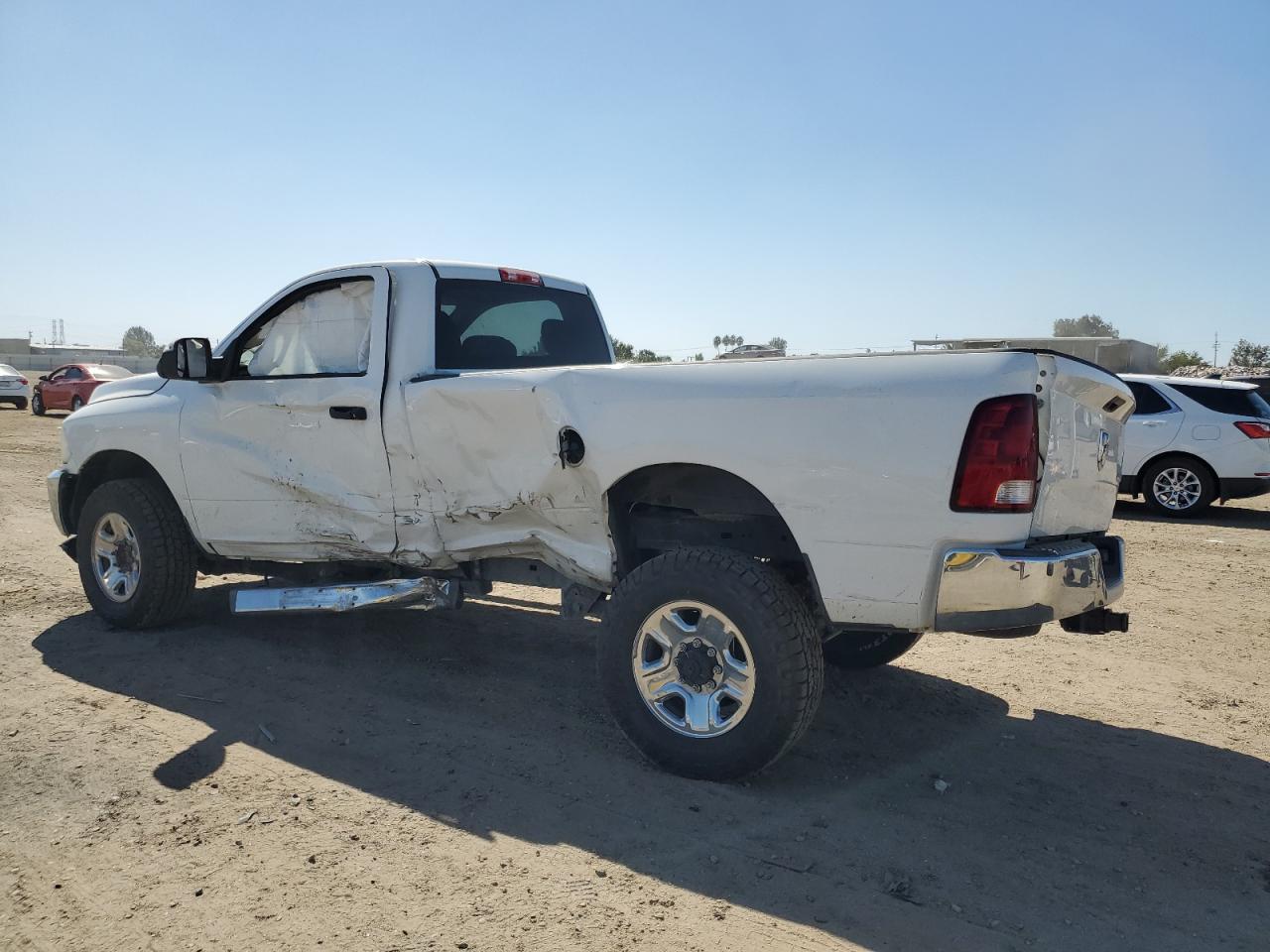 Image 2 of 2018 RAM 2500 ST 2018 with VIN 3C6MR5AL3JG412009