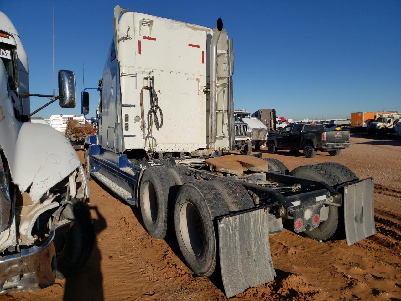 Obraz 3 z 2005 FREIGHTLINER CONVENTIONAL ST120 2005 z VIN 1FUJBBCK25LN51617