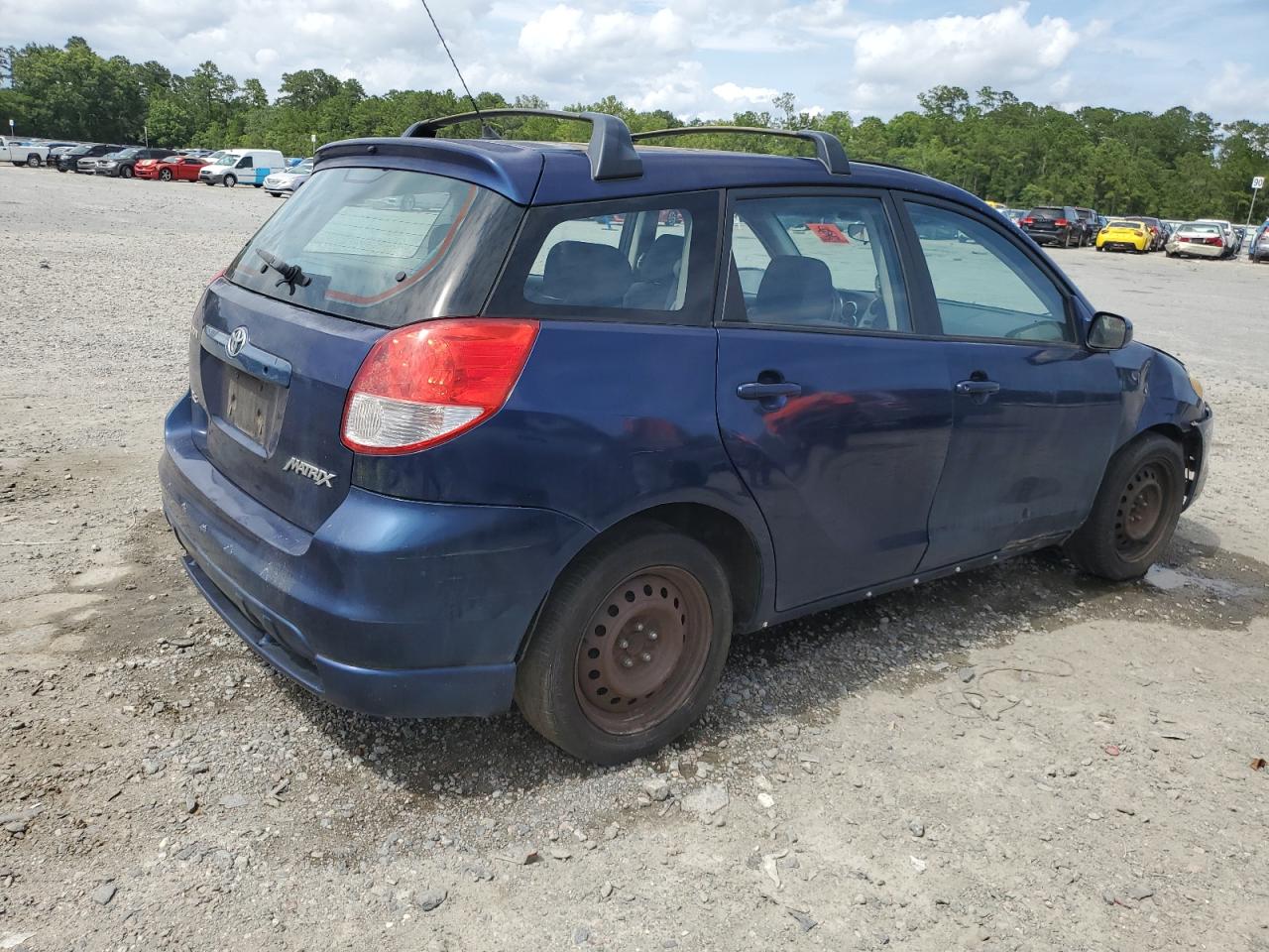 Image 3 of 2003 TOYOTA COROLLA MATRIX XR 2003 with VIN 2T1KR32EX3C162785