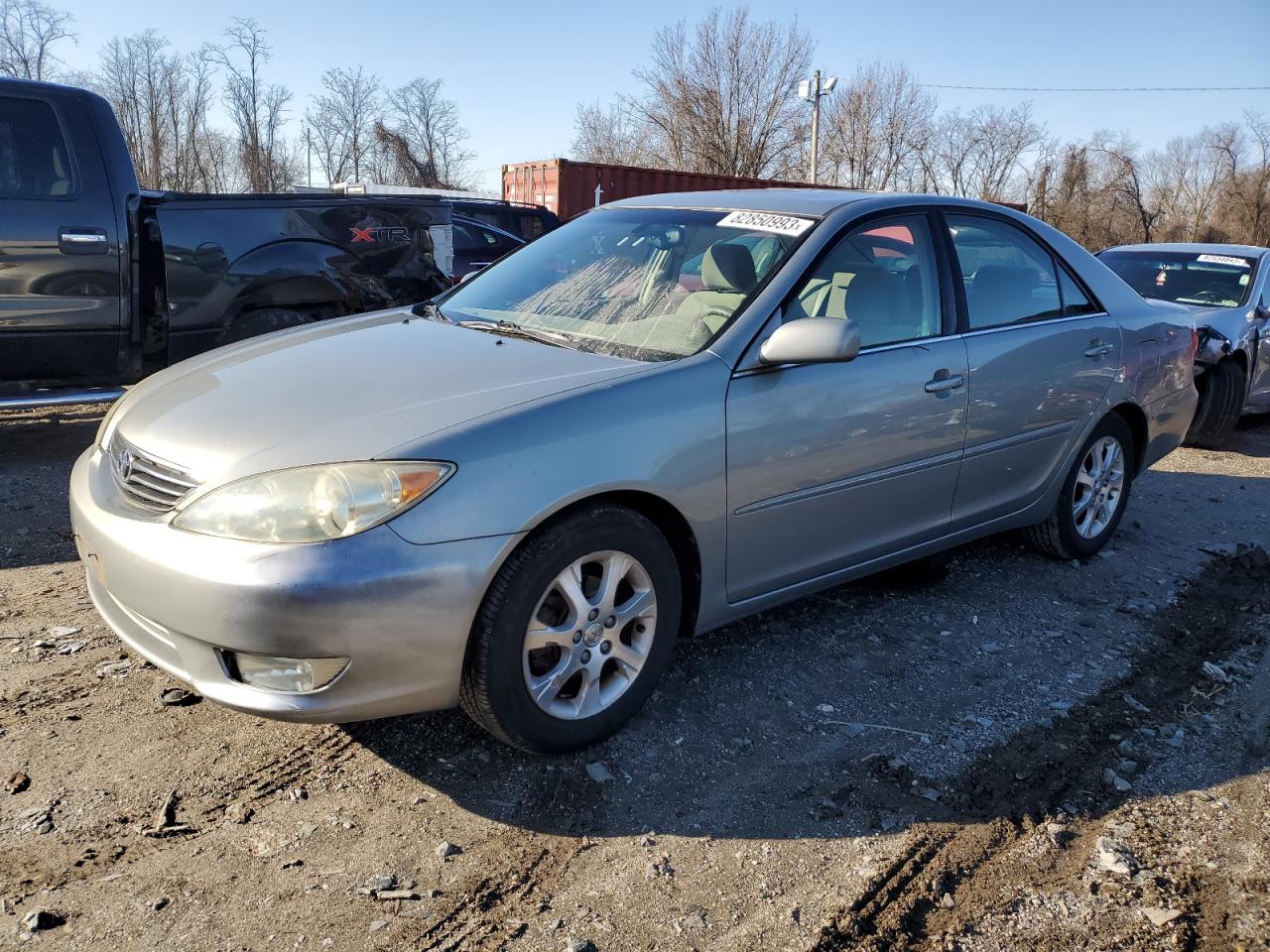 Obraz 1 z 2005 TOYOTA CAMRY LE 2005 z VIN 4T1BE30K95U508024