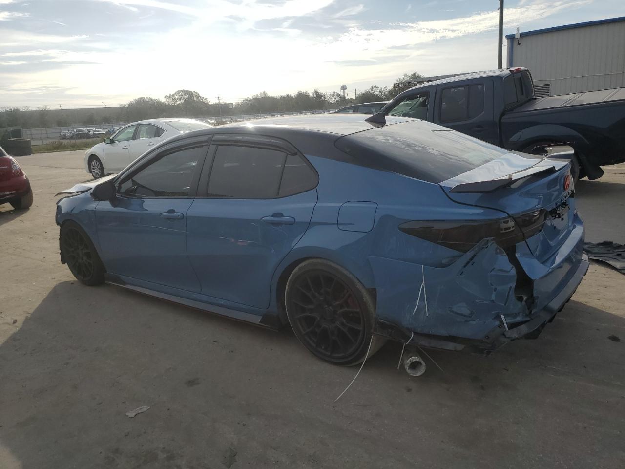 Obraz 2 z 2022 TOYOTA CAMRY TRD 2022 z VIN 4T1KZ1AK5NU069797