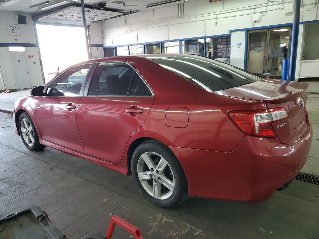 Image 2 of 2013 TOYOTA CAMRY L 2013 with VIN 4T1BF1FK5DU703528