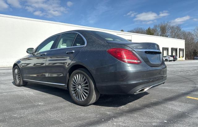 Image 3 of 2015 MERCEDES-BENZ C 300 4MATIC 2015 with VIN 55SWF4KB2FU040362