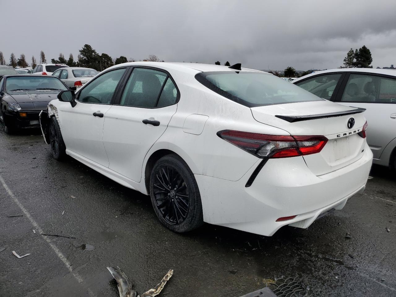 Изображение 2 2021 TOYOTA CAMRY SE 2021 с VIN 4T1G11AK6MU421524