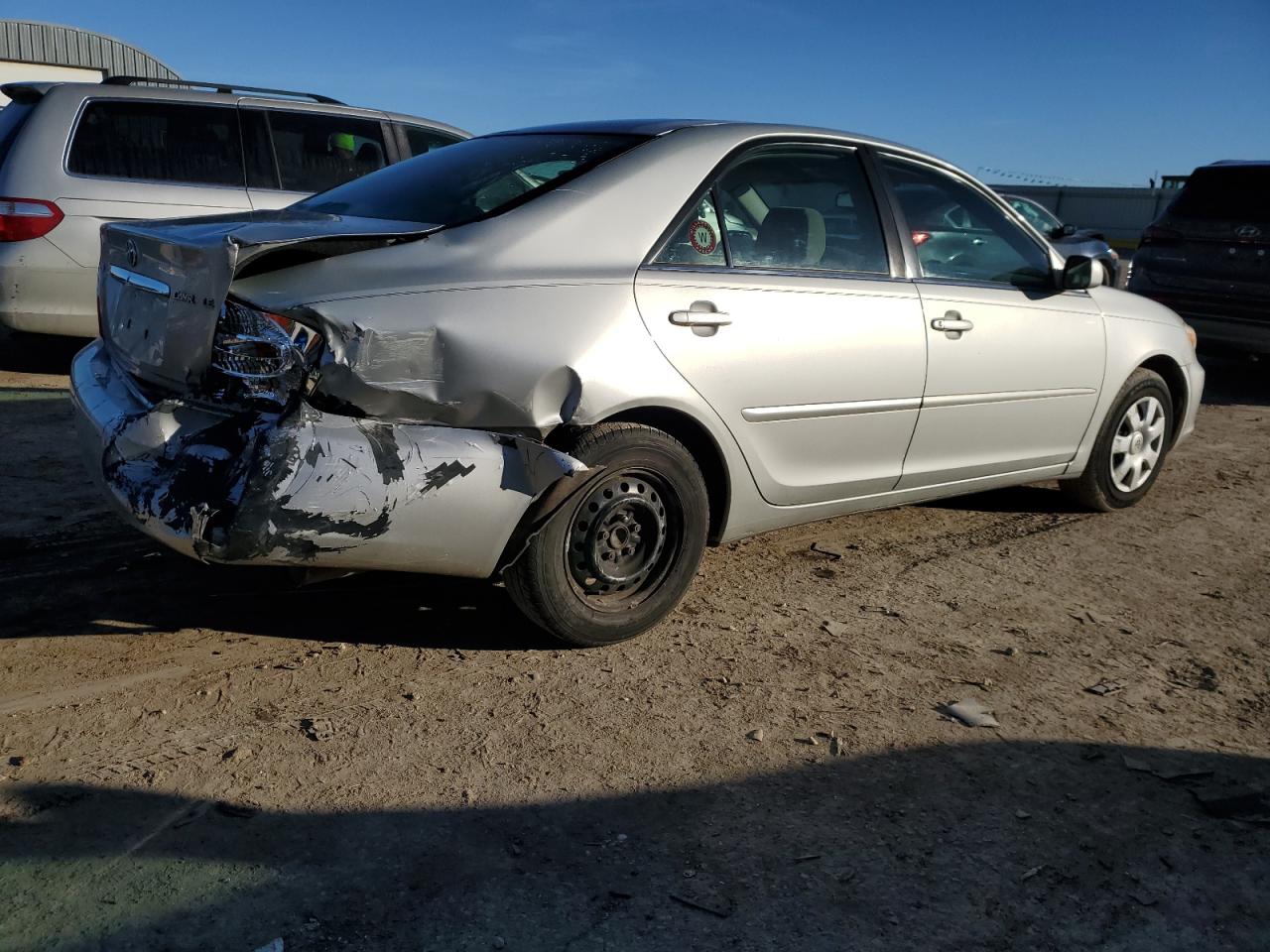 Изображение 3 2002 TOYOTA CAMRY LE 2002 с VIN 4T1BE32K12U565147