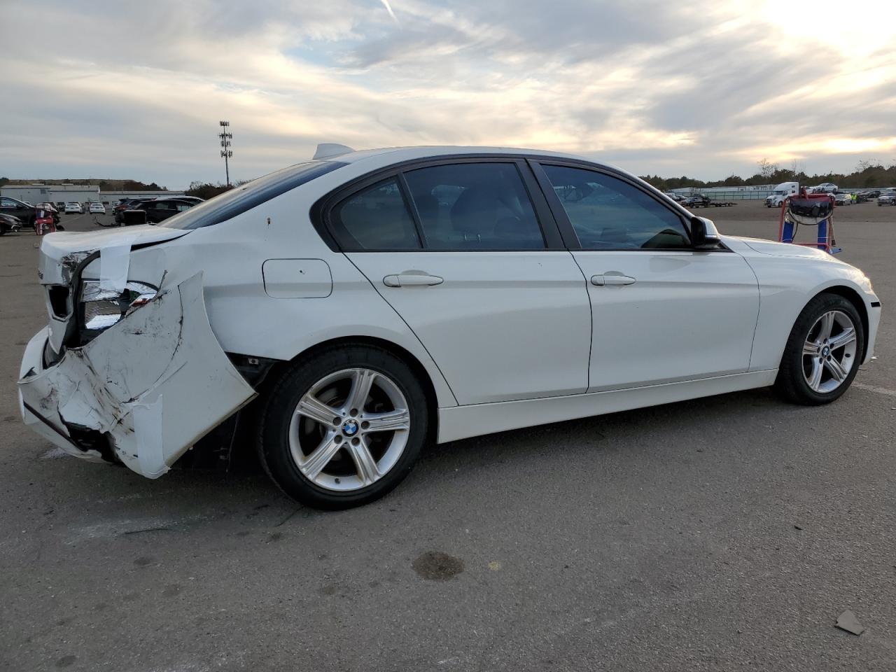Obraz 3 z 2013 BMW 328 XI 2013 z VIN WBA3B3C51DF530722