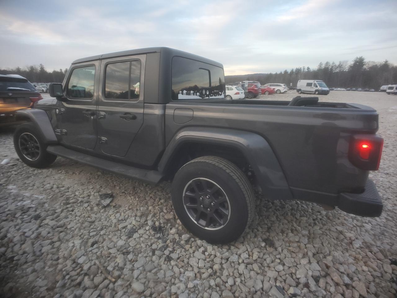 Image 2 of 2021 JEEP GLADIATOR OVERLAND 2021 with VIN 1C6HJTFG3ML611786
