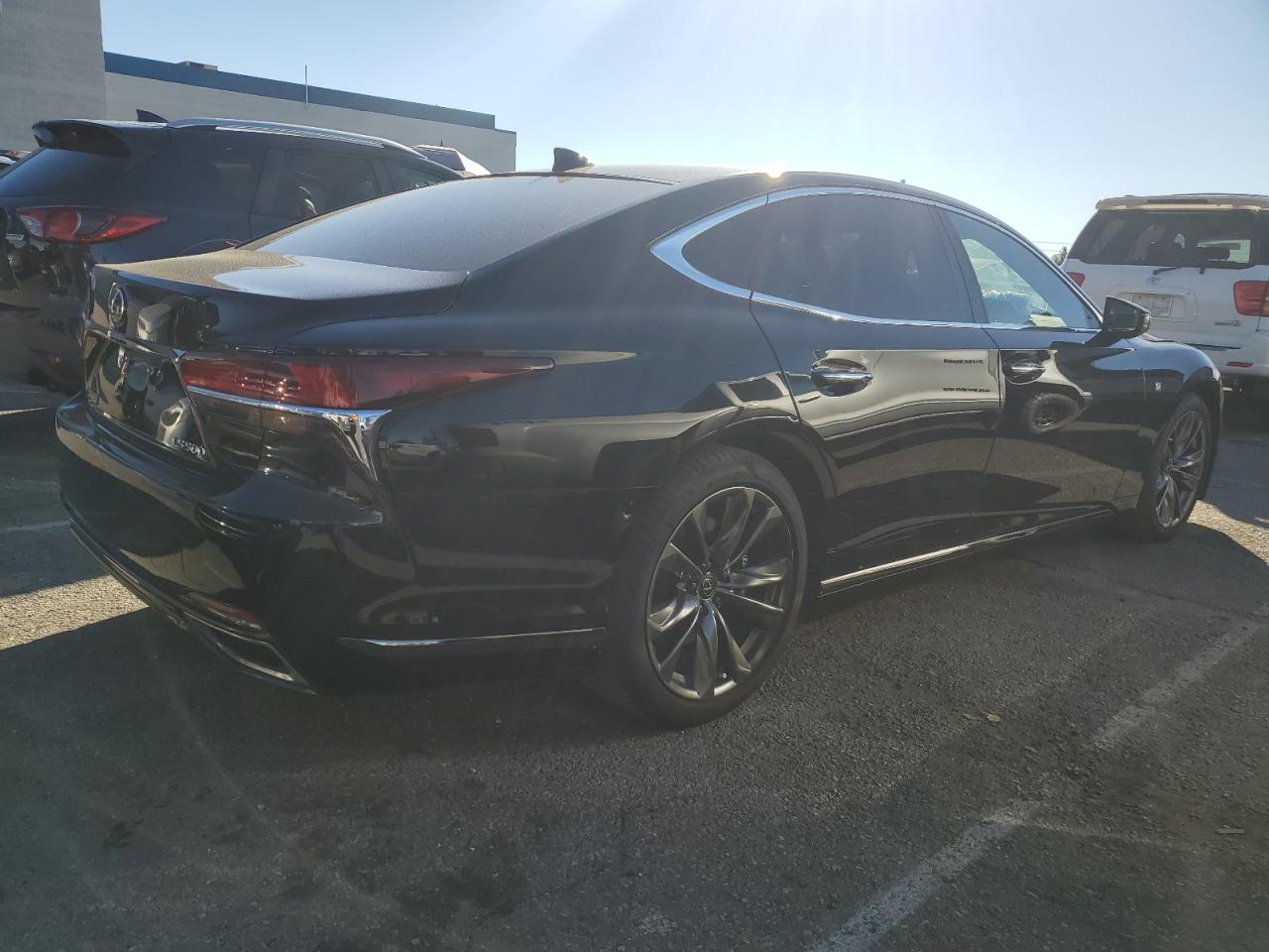 Obraz 3 z 2020 LEXUS LS 500 F-SPORT 2020 z VIN JTHF51FF3L5010895