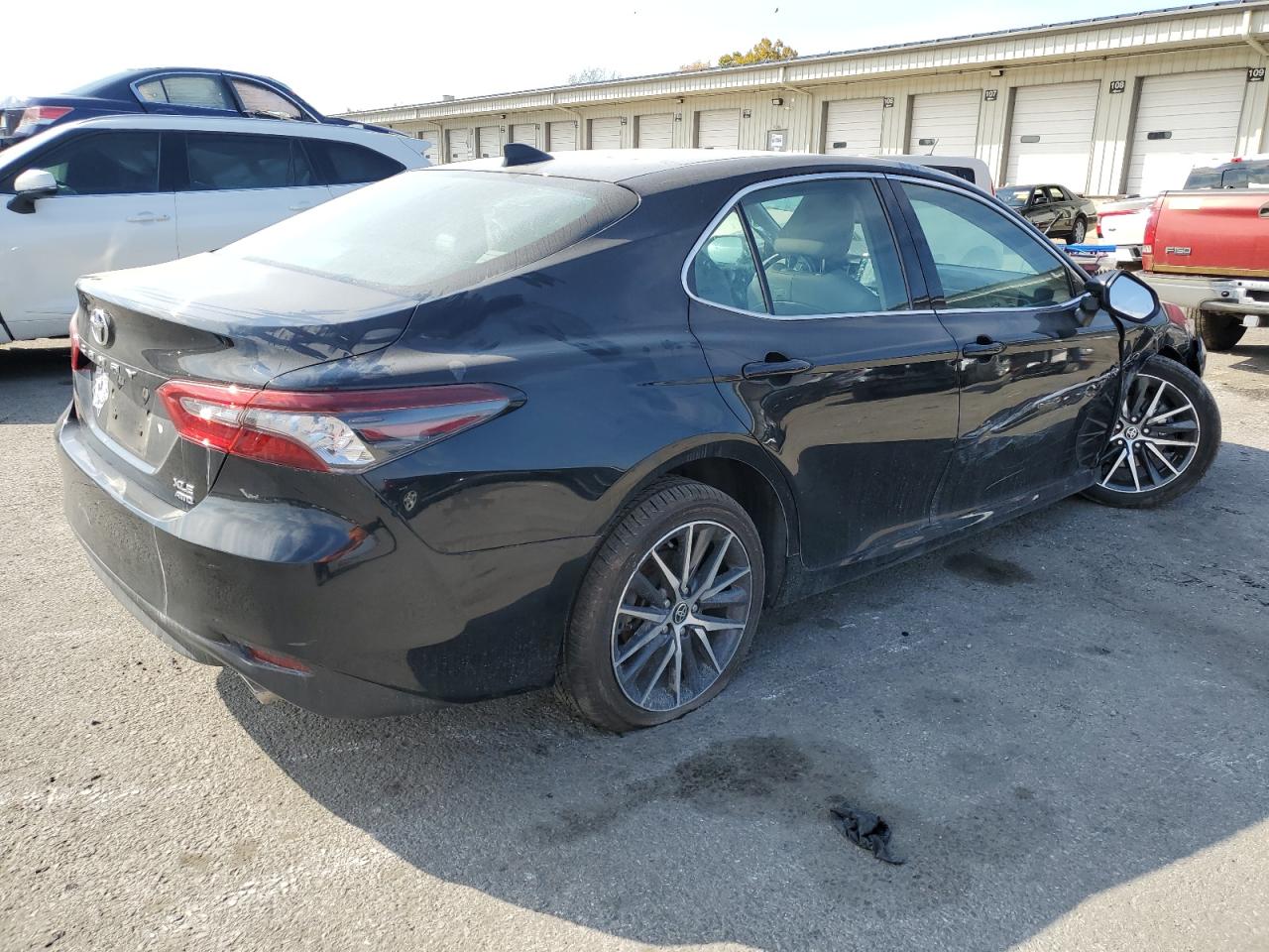 Image 3 of 2021 TOYOTA CAMRY XLE 2021 with VIN 4T1F11BK5MU029564