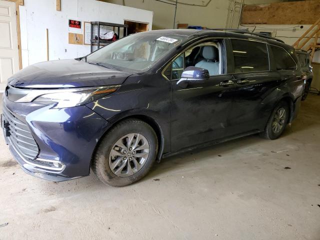2022 TOYOTA SIENNA XLE 2022 image