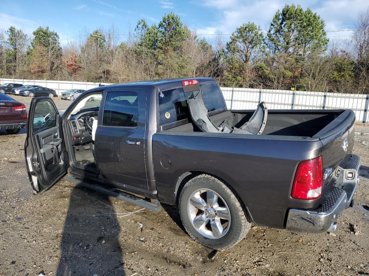 Image 2 of 2016 RAM 1500 SLT 2016 with VIN 3C6RR7LT5GG357053