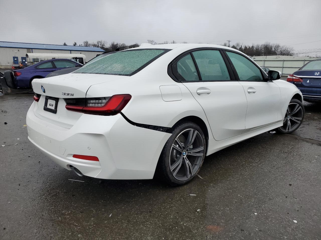 Изображение 3 2023 BMW 330XI  2023 с VIN 3MW89FF02P8D09730