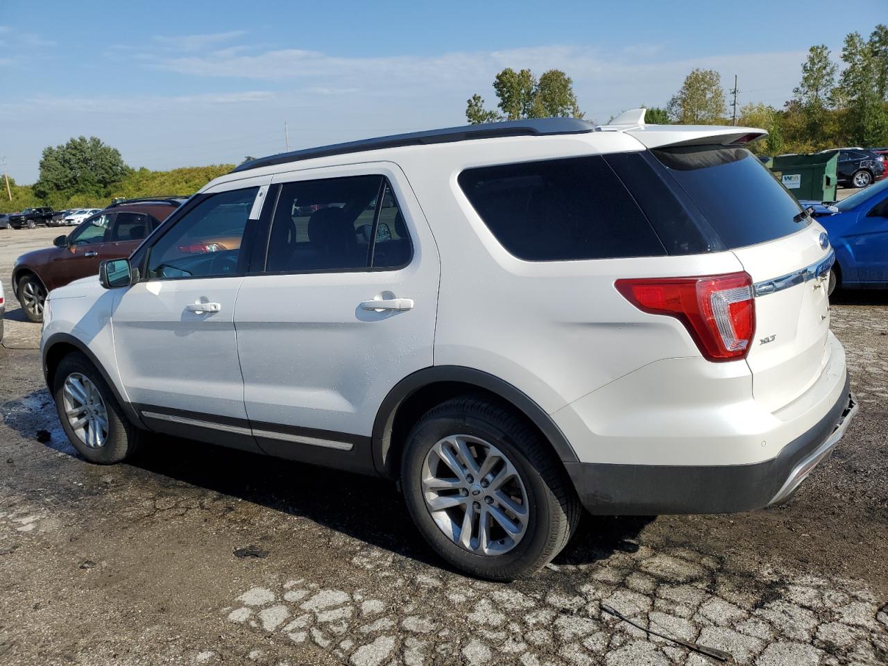 Obraz 2 z 2017 FORD EXPLORER XLT 2017 z VIN 1FM5K7DH2HGB39764