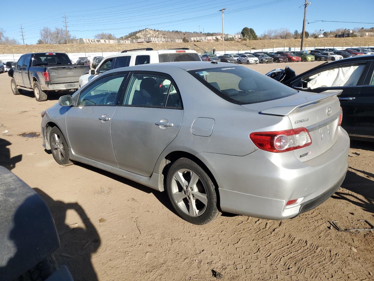 Изображение 2 2011 TOYOTA COROLLA BASE 2011 с VIN 2T1BU4EEXBC702361
