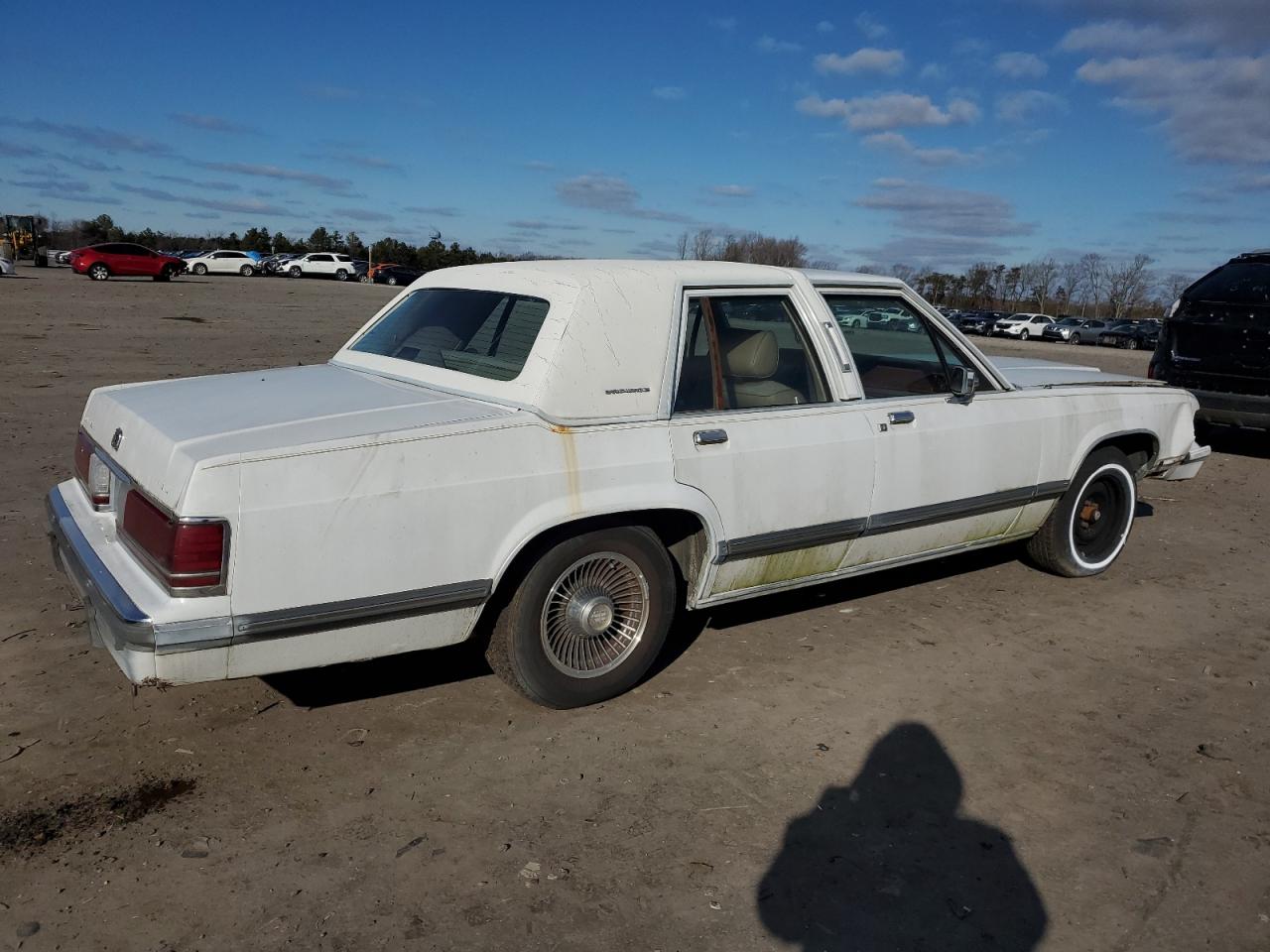 Image 3 of 1988 MERCURY GRAND MARQUIS LS 1988 with VIN 2MEBM75F0JX642898