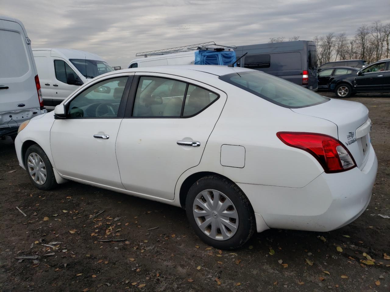 Obraz 2 z 2012 NISSAN VERSA S 2012 z VIN 3N1CN7AP6CL872776