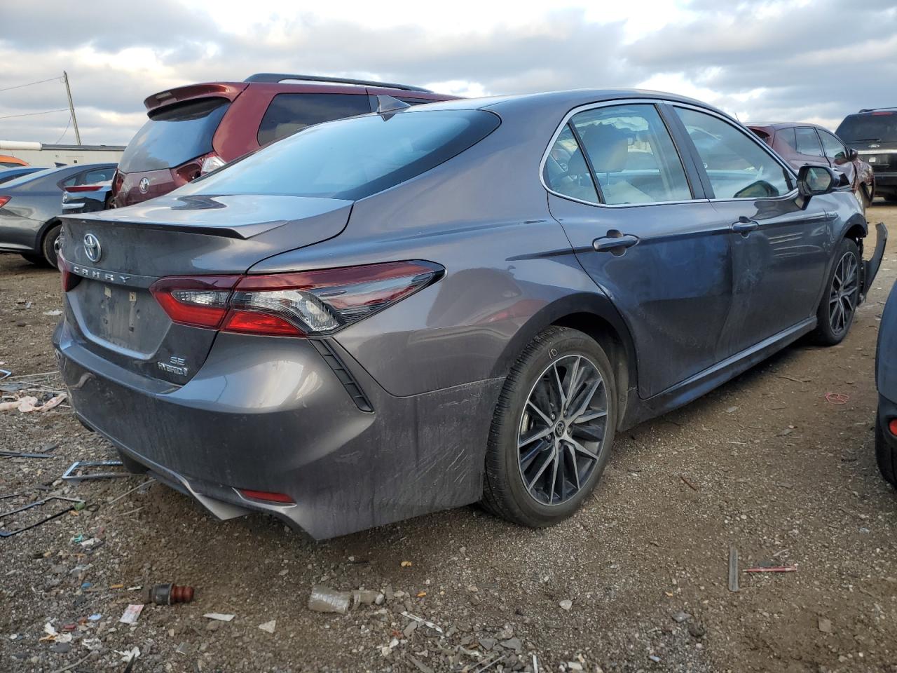 Obraz 3 z 2021 TOYOTA CAMRY SE 2021 z VIN 4T1G31AKXMU569119