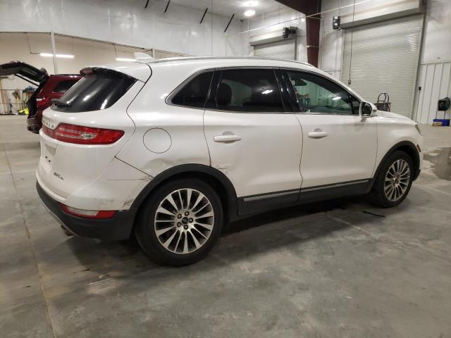 Image 3 of 2017 LINCOLN MKC RESERVE 2017 with VIN 5LMCJ3D94HUL16390