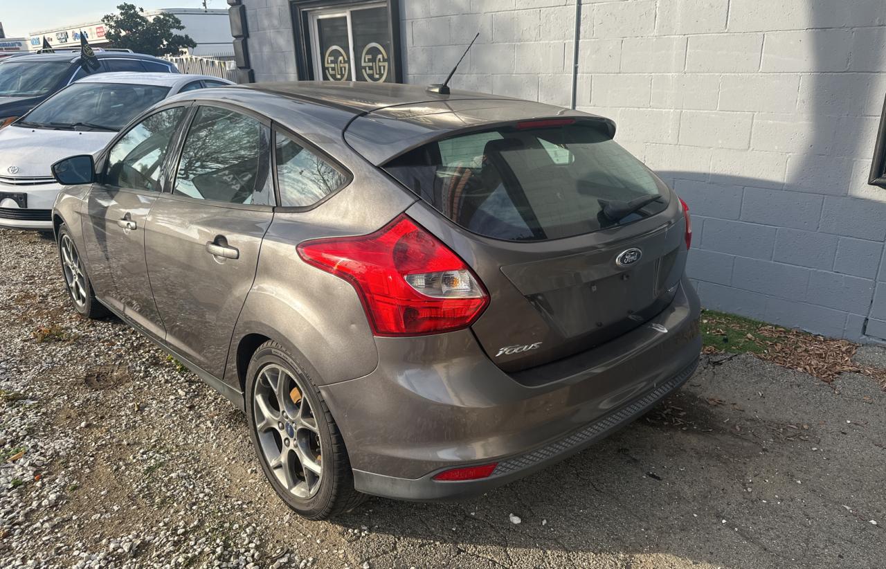 Obraz 3 z 2013 FORD FOCUS SE 2013 z VIN 1FADP3K26DL335819