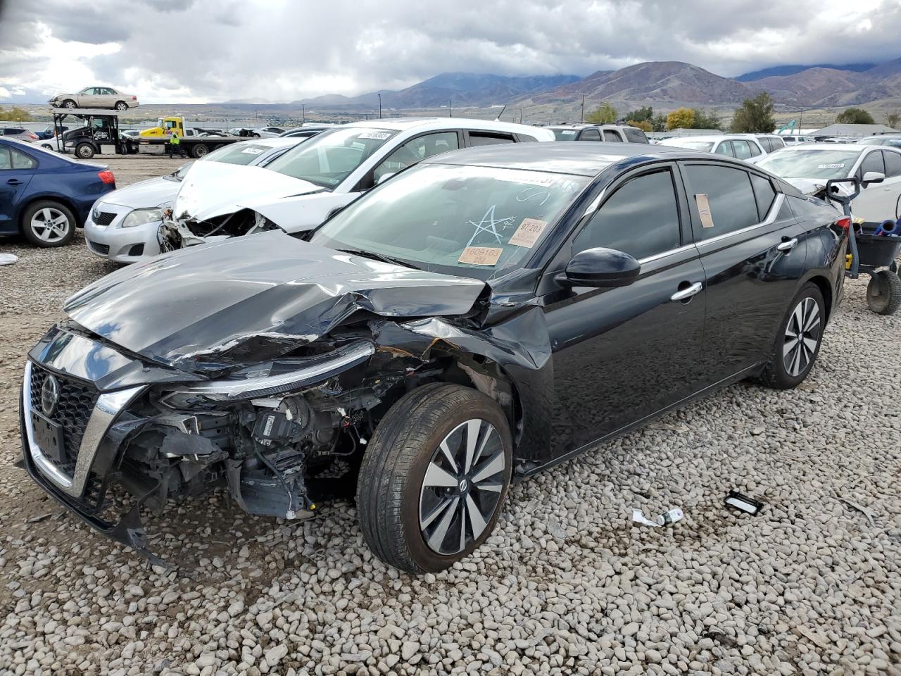 Image 1 of 2021 NISSAN ALTIMA SV 2021 with VIN 1N4BL4DV7MN360104