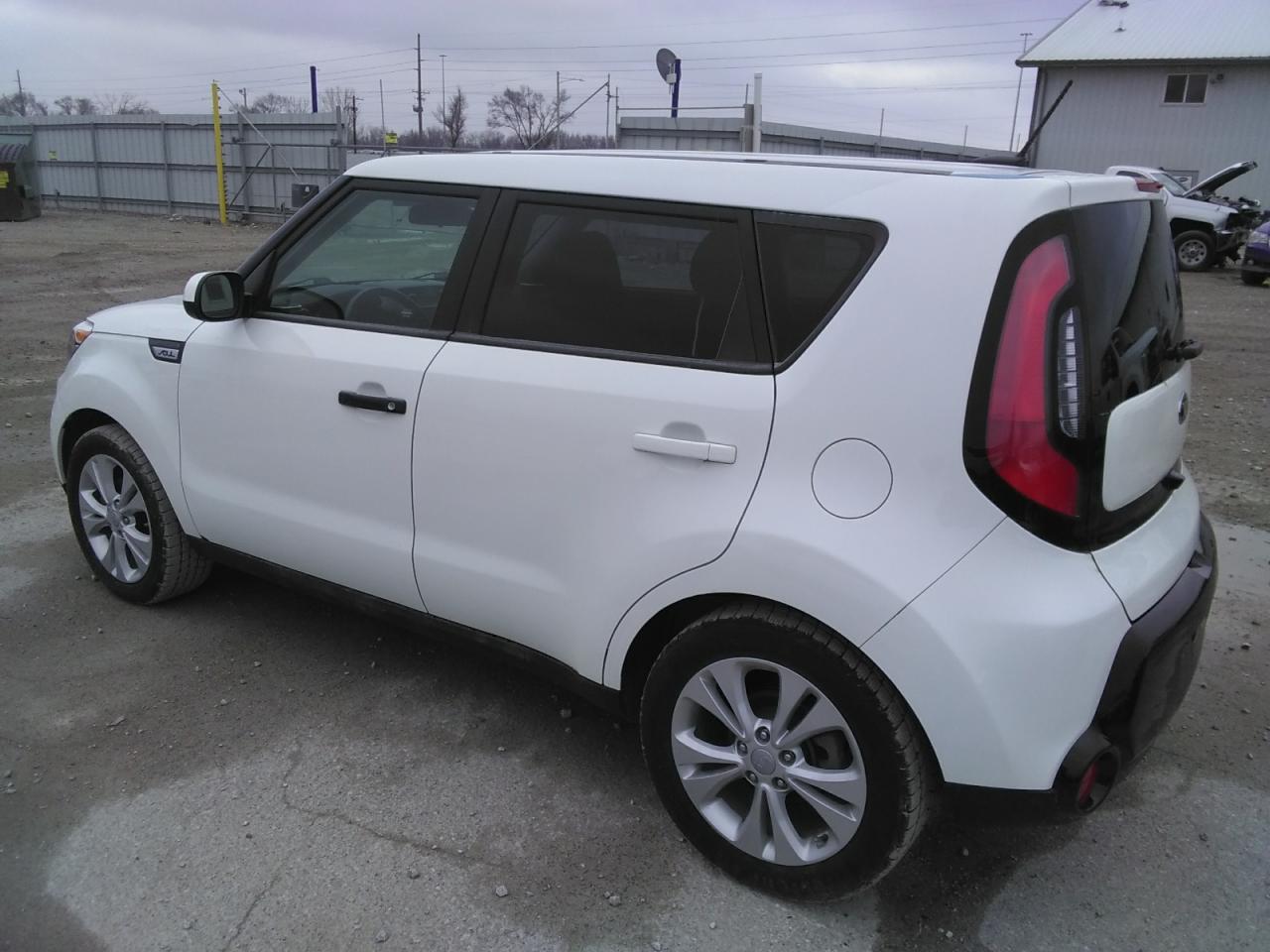 Obraz 2 z 2016 KIA SOUL + 2016 z VIN KNDJP3A59G7398113