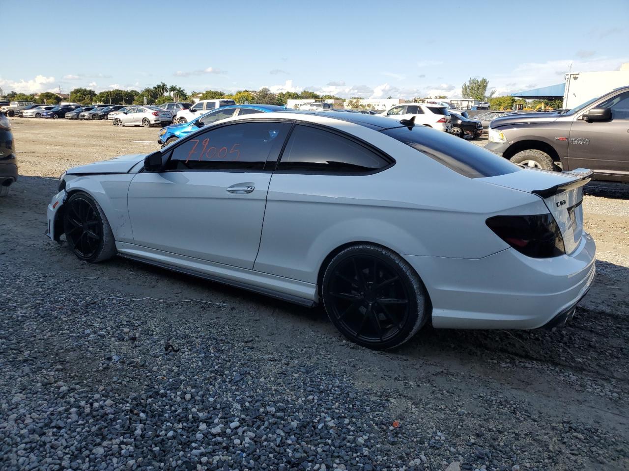 Изображение 2 Mercedes-Benz C 63 Amg 2013 с VIN WDDGJ7HB1DG043386
