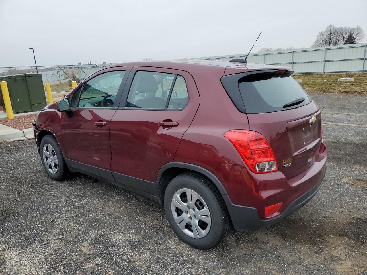 Image 2 of 2017 CHEVROLET TRAX LS 2017 with VIN 3GNCJKSB9HL275604