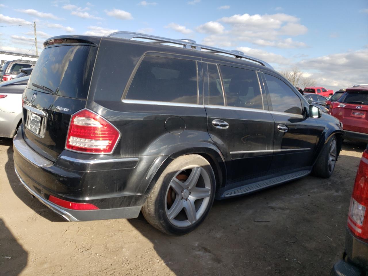 Obraz 3 z 2011 MERCEDES-BENZ GL 550 4MATIC 2011 z VIN 4JGBF8GE1BA652075