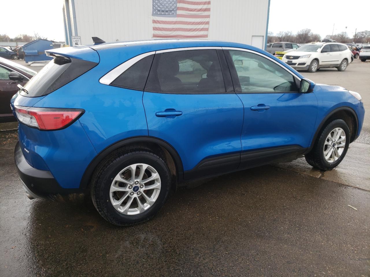Image 3 of 2021 FORD ESCAPE SE 2021 with VIN 1FMCU9G68MUA68198