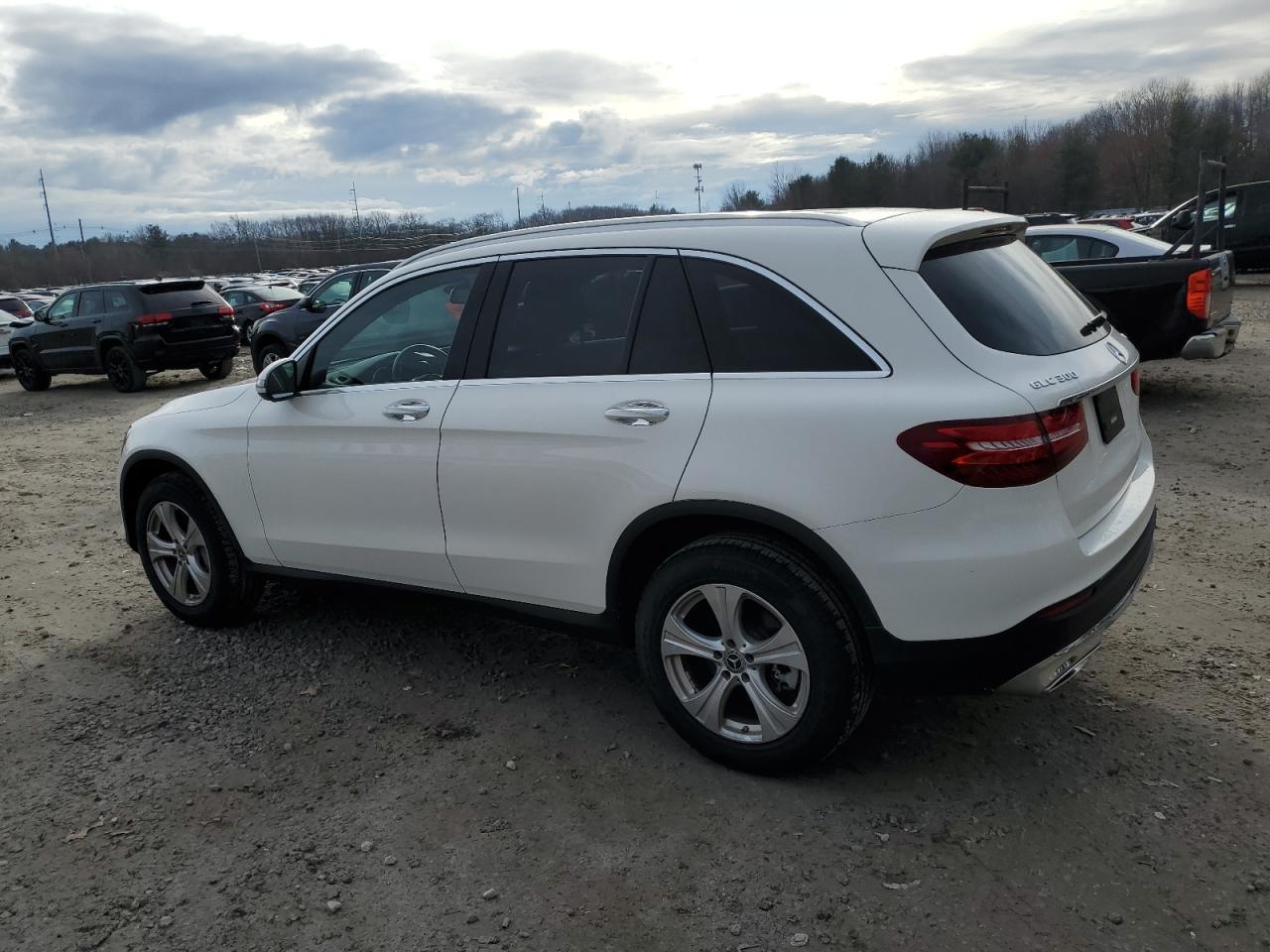 Image 2 of 2018 MERCEDES-BENZ GLC 300 4MATIC 2018 with VIN WDC0G4KBXJV100574
