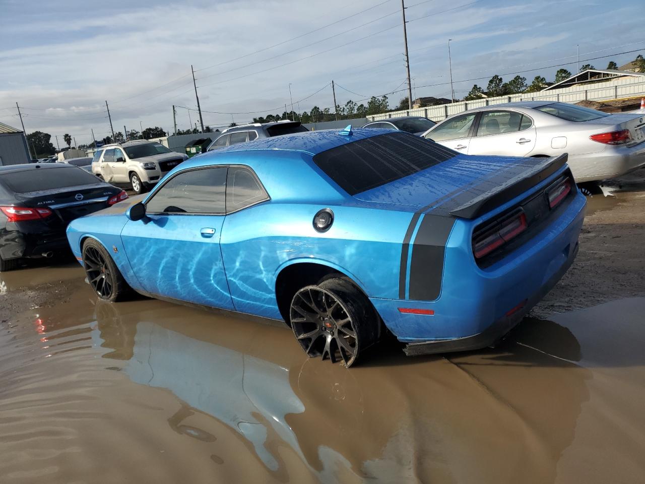 Image 2 of 2016 DODGE CHALLENGER R/T SCAT PACK 2016 with VIN 2C3CDZFJ8GH153127