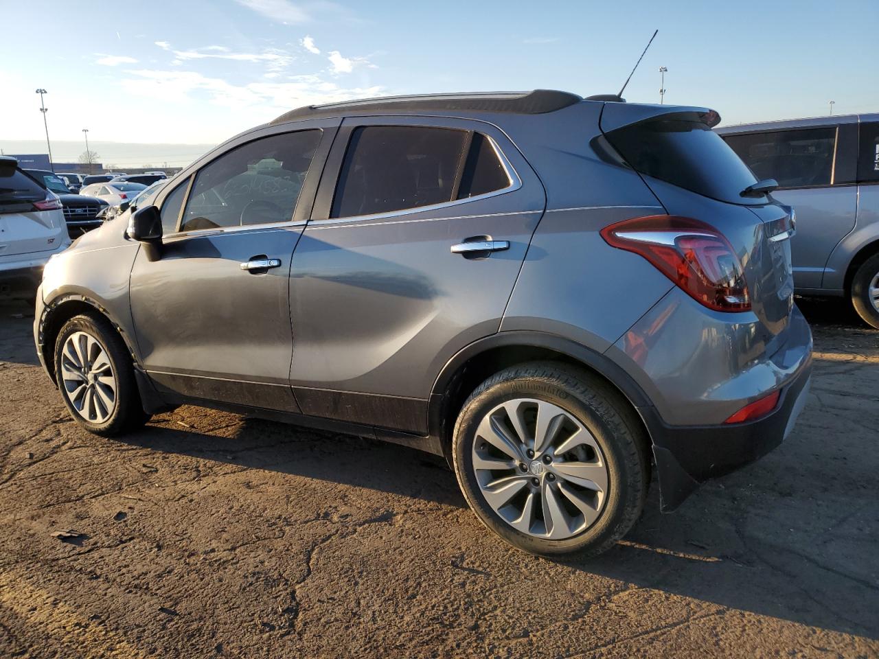 Изображение 2 2019 BUICK ENCORE PREFERRED 2019 с VIN KL4CJASB2KB717211