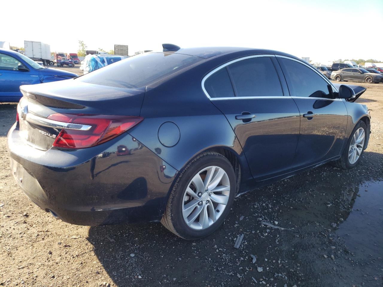 Image 3 of 2016 BUICK REGAL  2016 with VIN 2G4GK5EX9G9106700