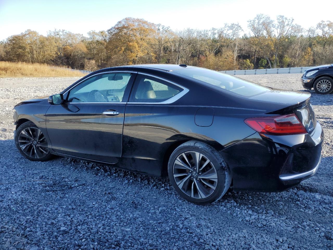 Image 2 of 2017 HONDA ACCORD EXL 2017 with VIN 1HGCT1B83HA008047