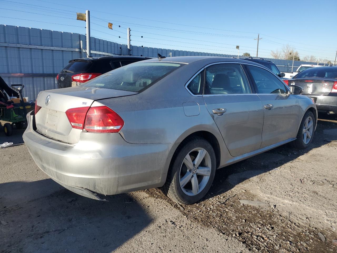Изображение 3 2012 VOLKSWAGEN PASSAT SE 2012 с VIN 1VWBP7A35CC002154
