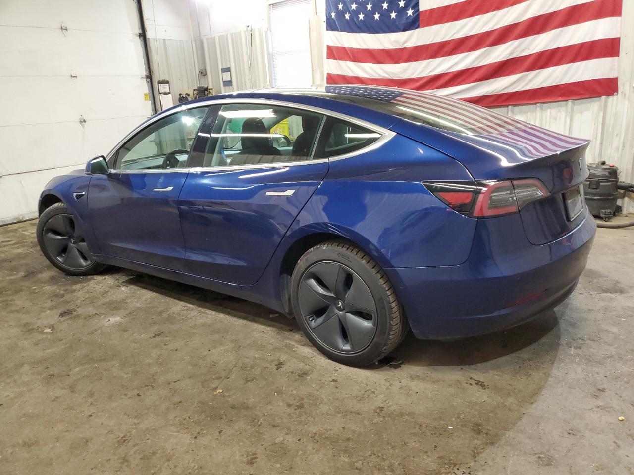 Изображение 2 2019 TESLA MODEL 3  2019 с VIN 5YJ3E1EA9KF427221