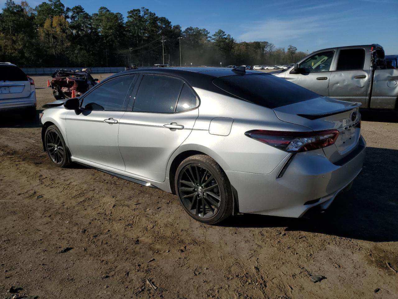 Obraz 2 z 2022 TOYOTA CAMRY TRD 2022 z VIN 4T1KZ1AK3NU063853