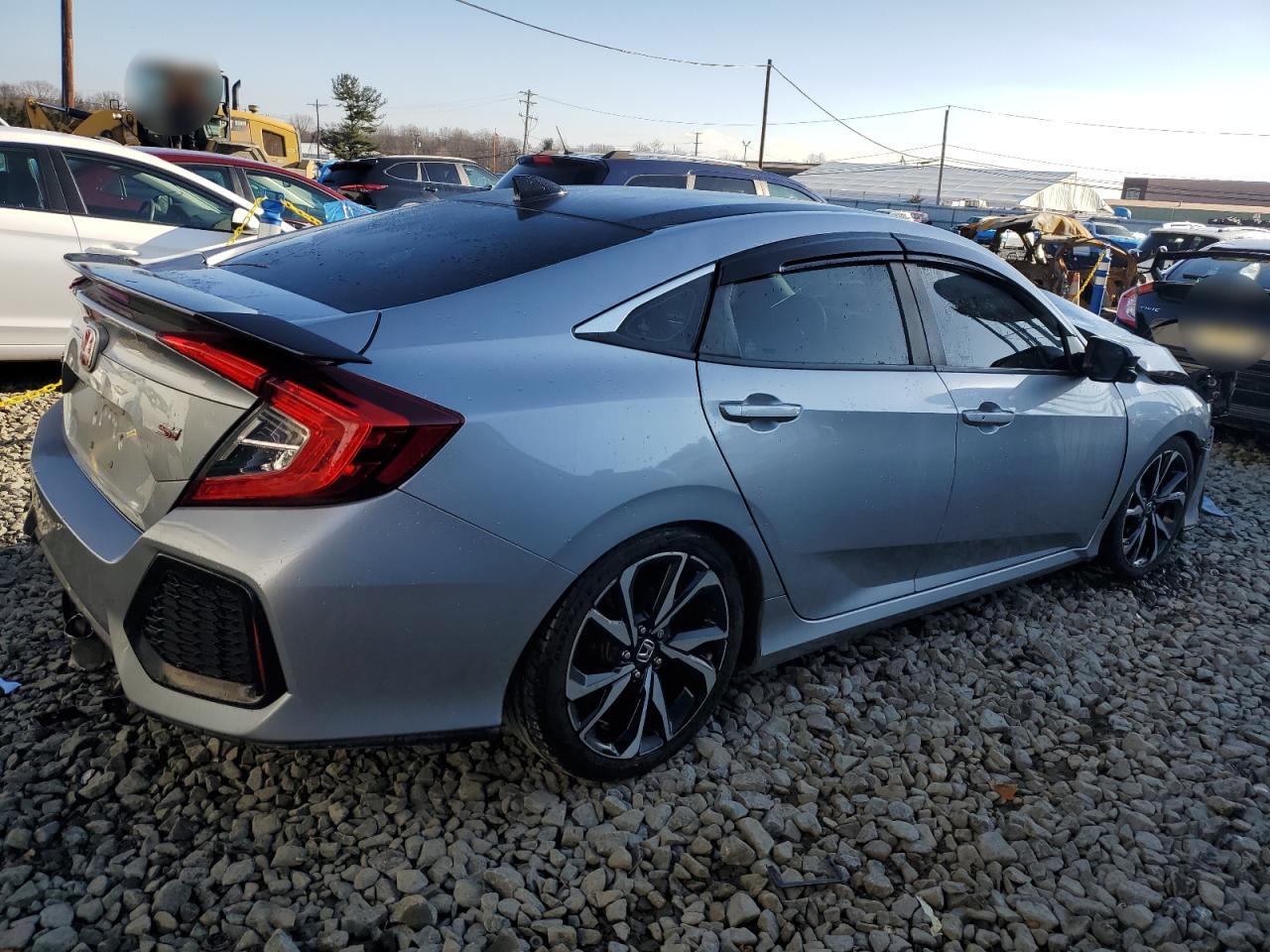 Image 3 of 2017 HONDA CIVIC SI 2017 with VIN 2HGFC1E55HH702724