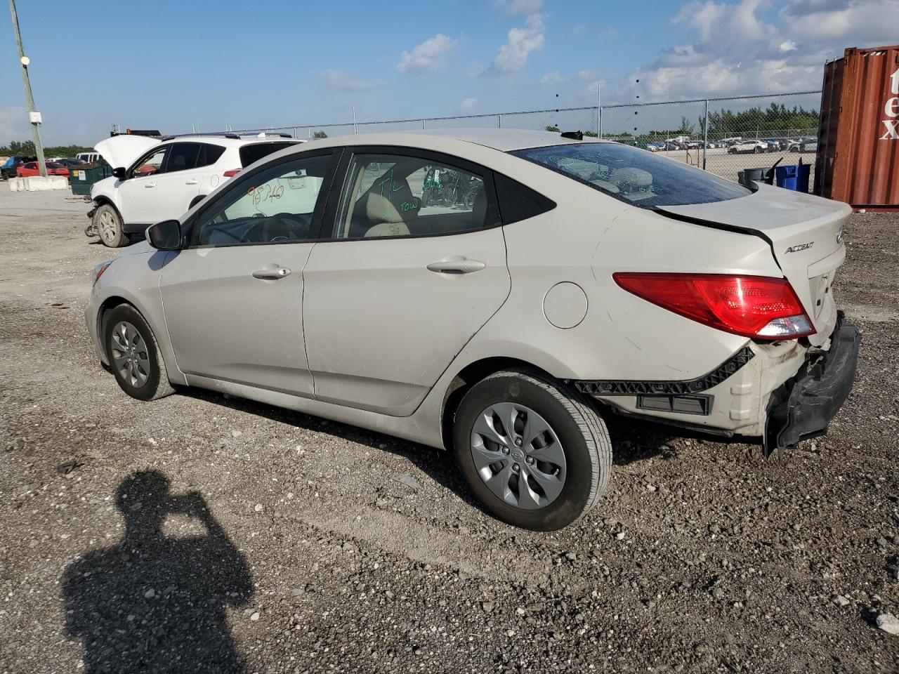 Obraz 2 z 2017 HYUNDAI ACCENT SE 2017 z VIN KMHCT4AE3HU222103
