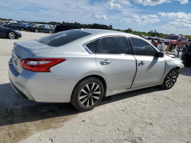 Obraz 3 z 2017 NISSAN ALTIMA 2.5 2017 z VIN 1N4AL3AP7HC178027