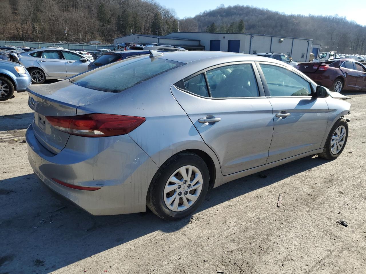 Image 3 of 2017 HYUNDAI ELANTRA SE 2017 with VIN 5NPD74LF7HH069948